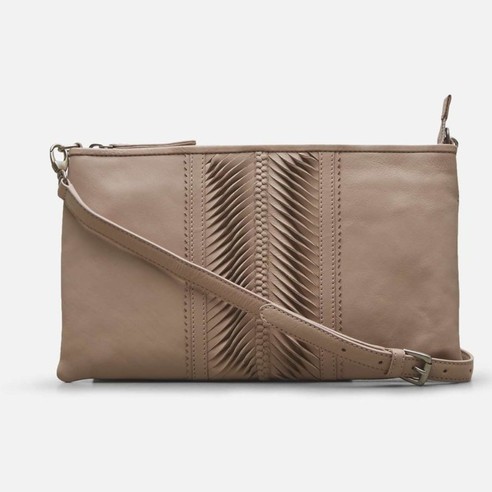 Kenneth cole new york WEAVE ME 2 CROSSBODY CLUTCH
